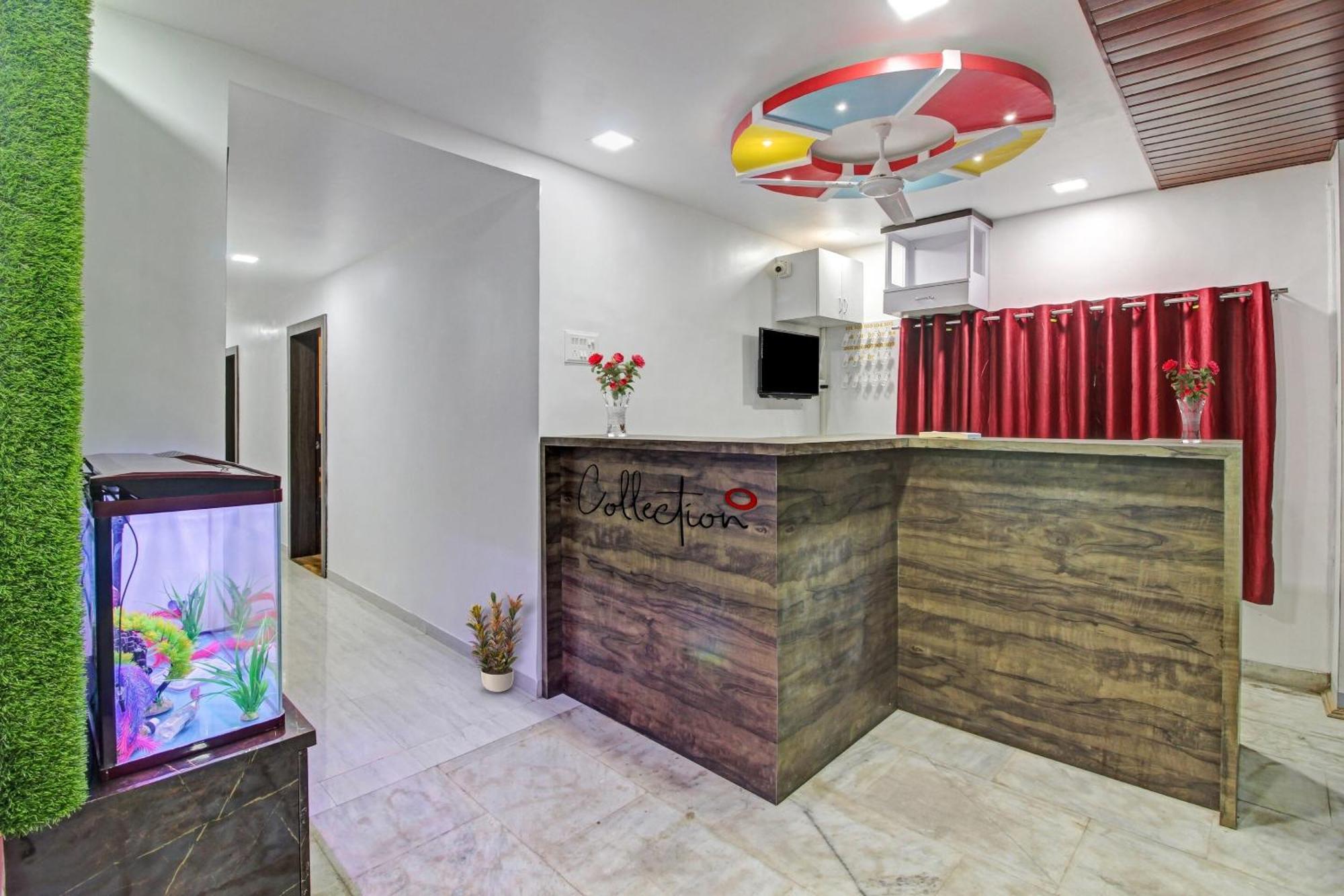 Collection O Sairaj Lodging & Boarding Hotell Shikrapur Eksteriør bilde